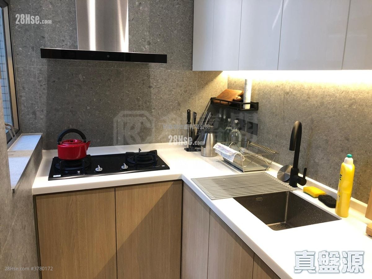 擎天半岛 售盘 2 房 , 2 浴室 808 平方尺