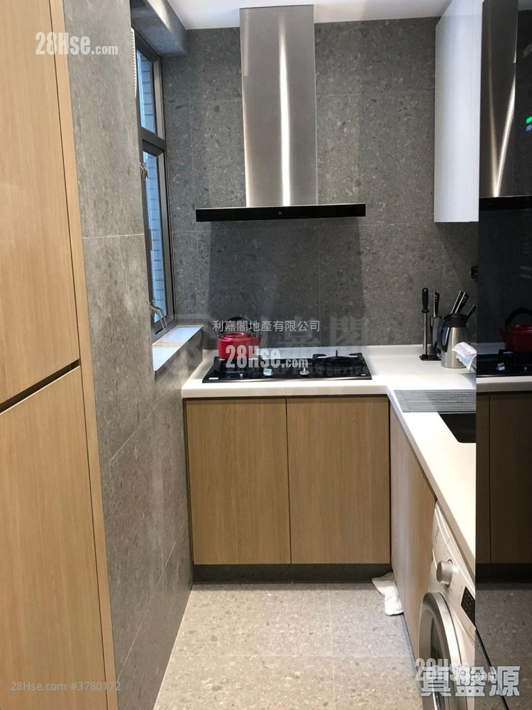 擎天半岛 售盘 2 房 , 2 浴室 808 平方尺