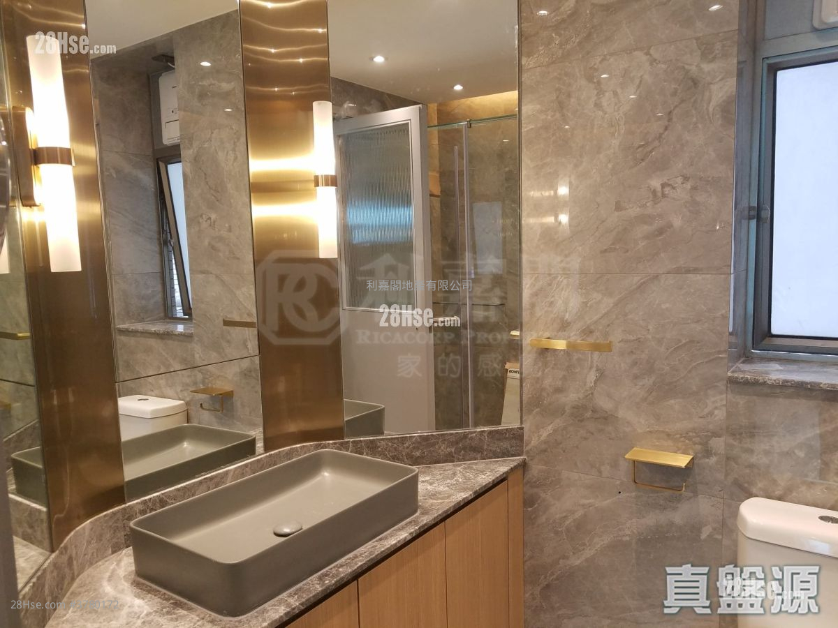 擎天半岛 售盘 2 房 , 2 浴室 808 平方尺