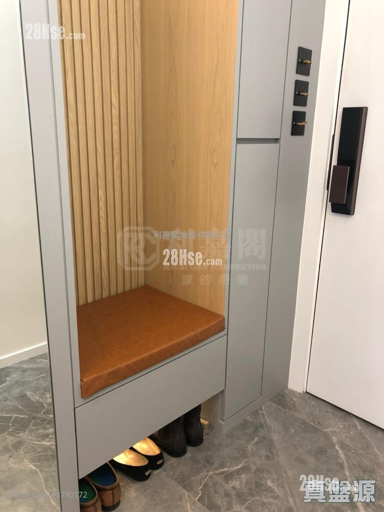 擎天半岛 售盘 2 房 , 2 浴室 808 平方尺