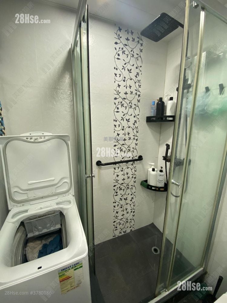 Riviera Gardens Sell 3 Bedrooms 497 ft²