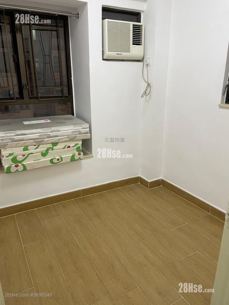 Po Wai Building Sell 2 Bedrooms , 1 Bathroom 262 ft²