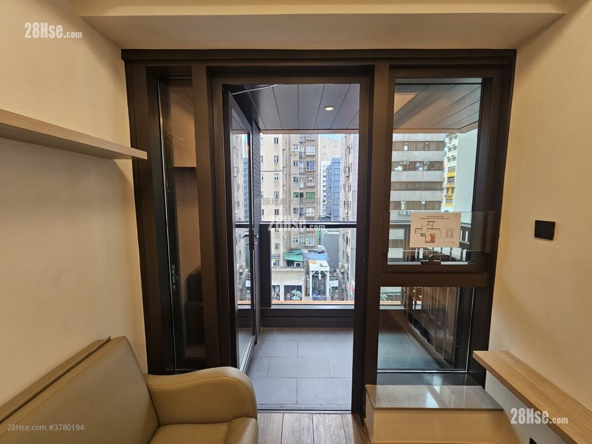 Bright Moon Rental 1 Bedroom , 1 Bathroom 337 ft²