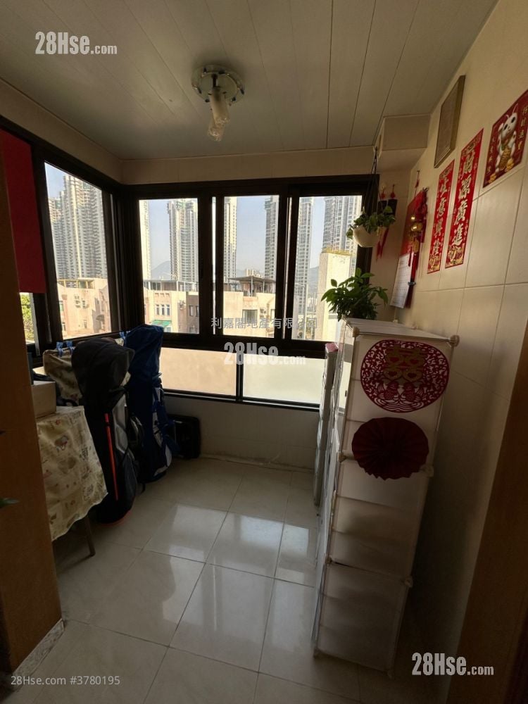 Rosary Villas Sell 3 Bedrooms , 2 Bathrooms 1,431 ft²