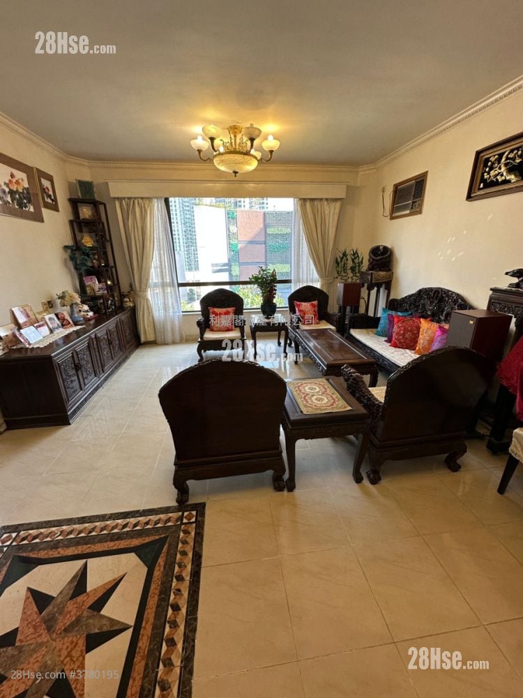 Rosary Villas Sell 3 Bedrooms , 2 Bathrooms 1,431 ft²