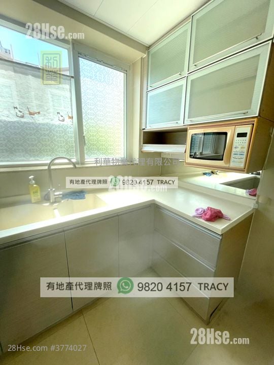 Seasons Palace Sell 4 Bedrooms , 3 Bathrooms 907 ft²