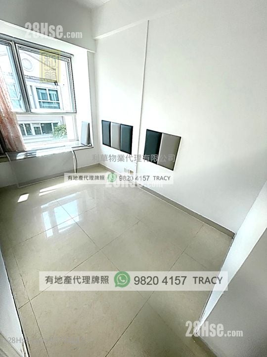 Seasons Palace Sell 4 Bedrooms , 3 Bathrooms 907 ft²