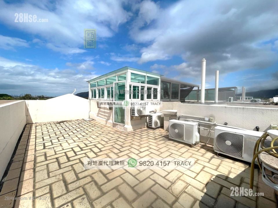 Seasons Palace Sell 4 Bedrooms , 3 Bathrooms 907 ft²