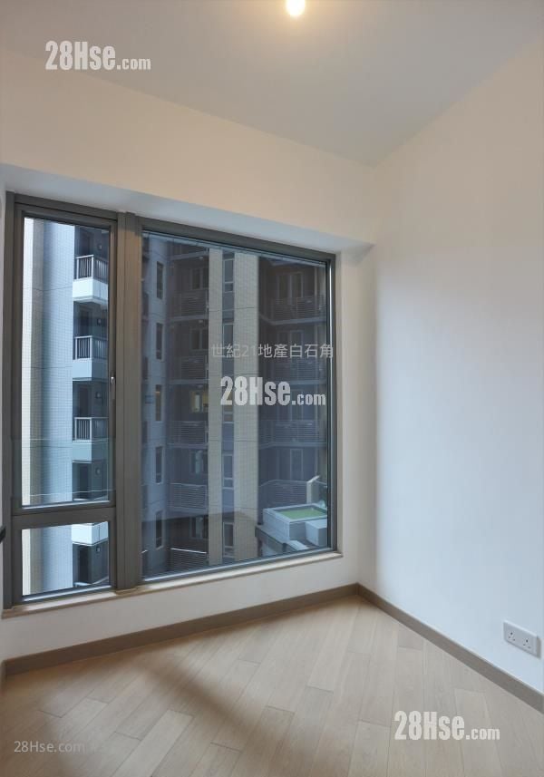 St Martin Sell 3 Bedrooms , 1 Bathroom 628 ft²