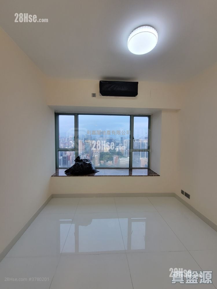 港景峰 售盘 3 房 , 2 浴室 785 平方尺