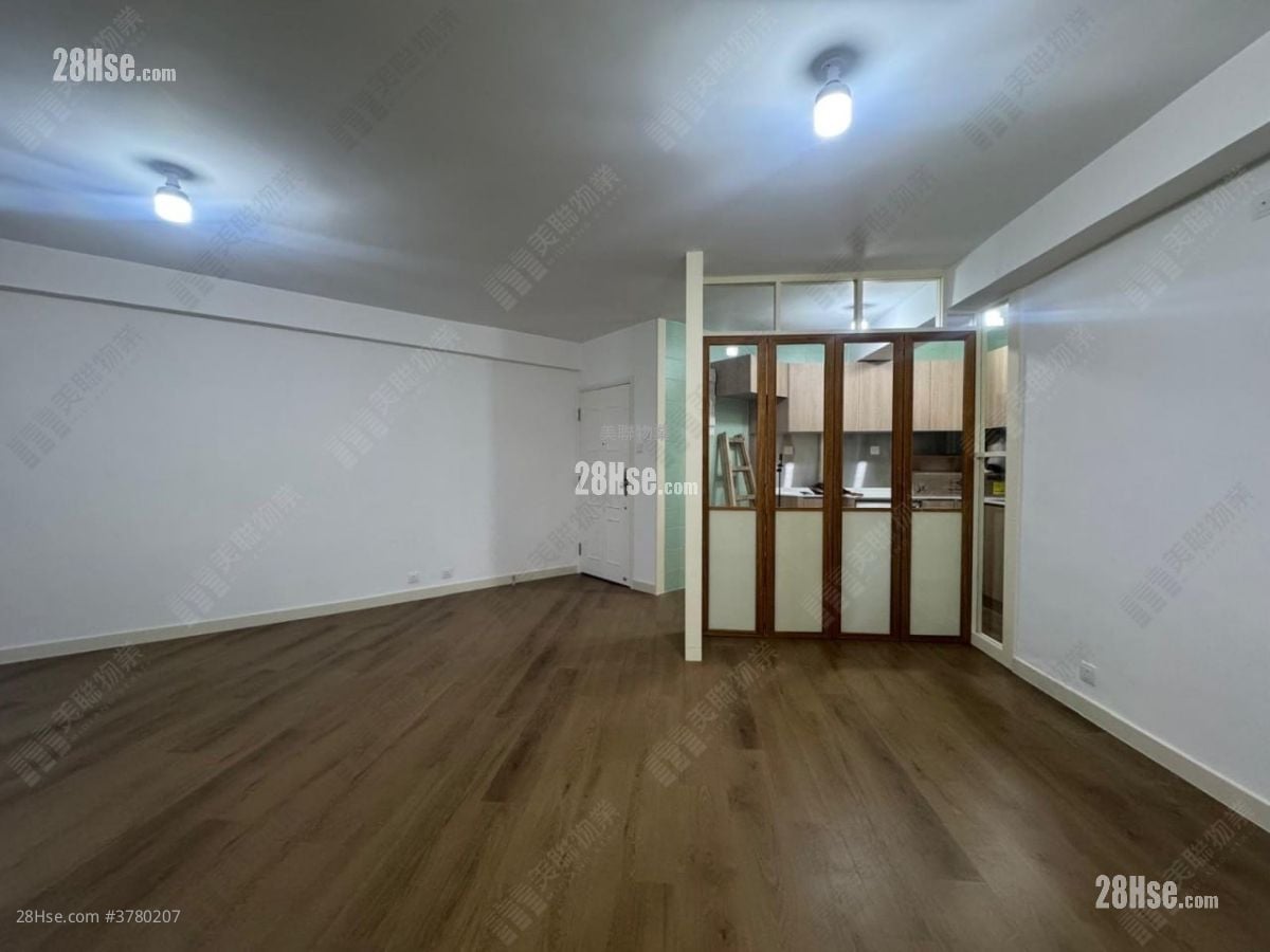 Pictorial Garden Sell 3 Bedrooms 849 ft²