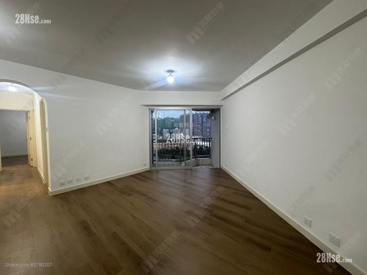 Pictorial Garden Sell 3 Bedrooms 849 ft²