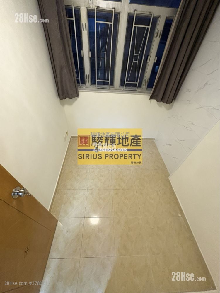 Kwong Yuen Building Rental 2 Bedrooms , 1 Bathroom 385 ft²