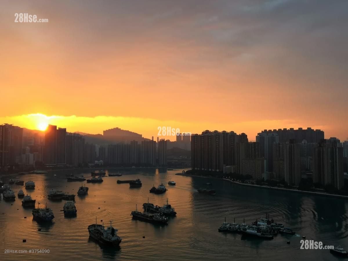 壹號九龍山頂 售盤 4 房 , 3 浴室 973 平方呎