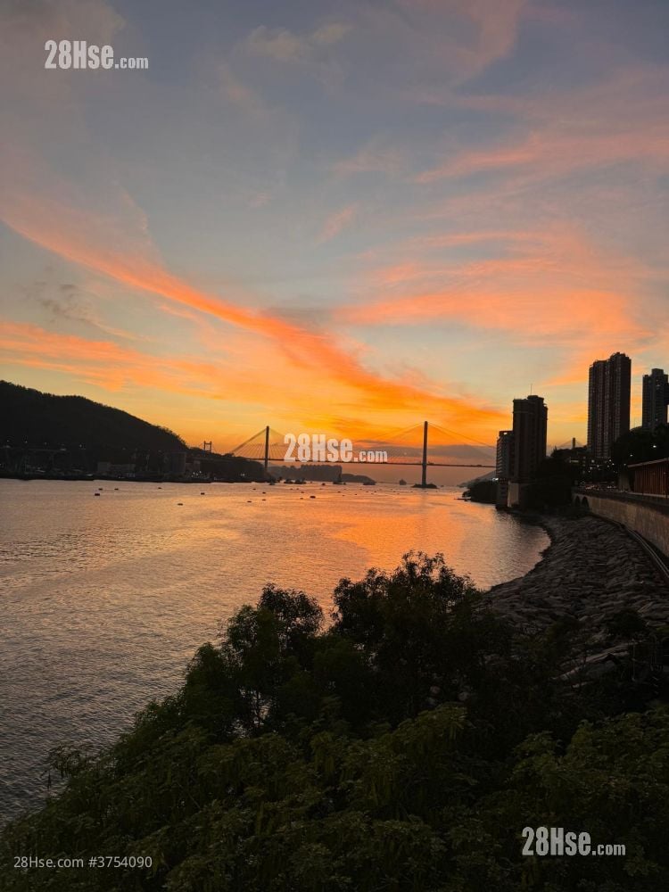 壹號九龍山頂 售盤 4 房 , 3 浴室 973 平方呎