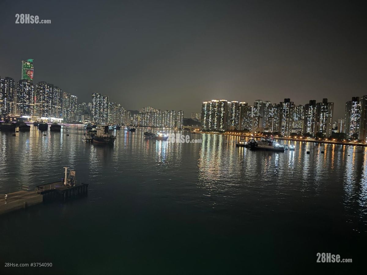 壹號九龍山頂 售盤 4 房 , 3 浴室 973 平方呎