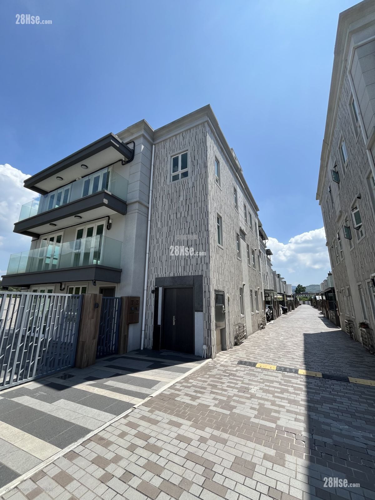 村屋 租盘 2 房 , 1 浴室 1,170 平方尺