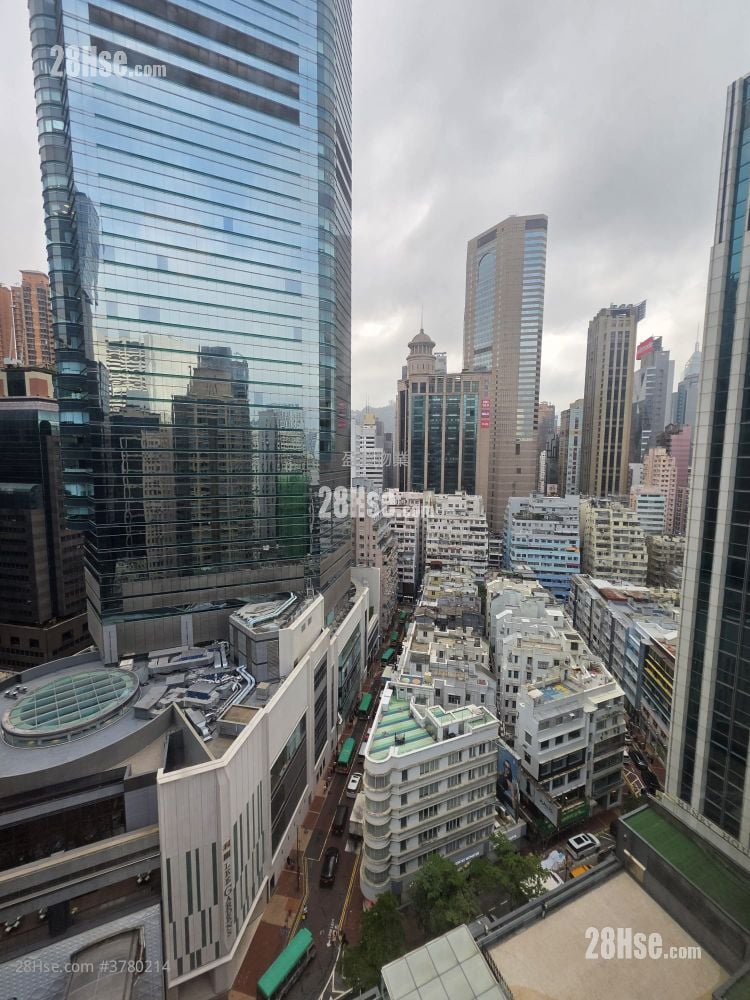 The Grandeur Rental 2 Bedrooms , 1 Bathroom 391 ft²