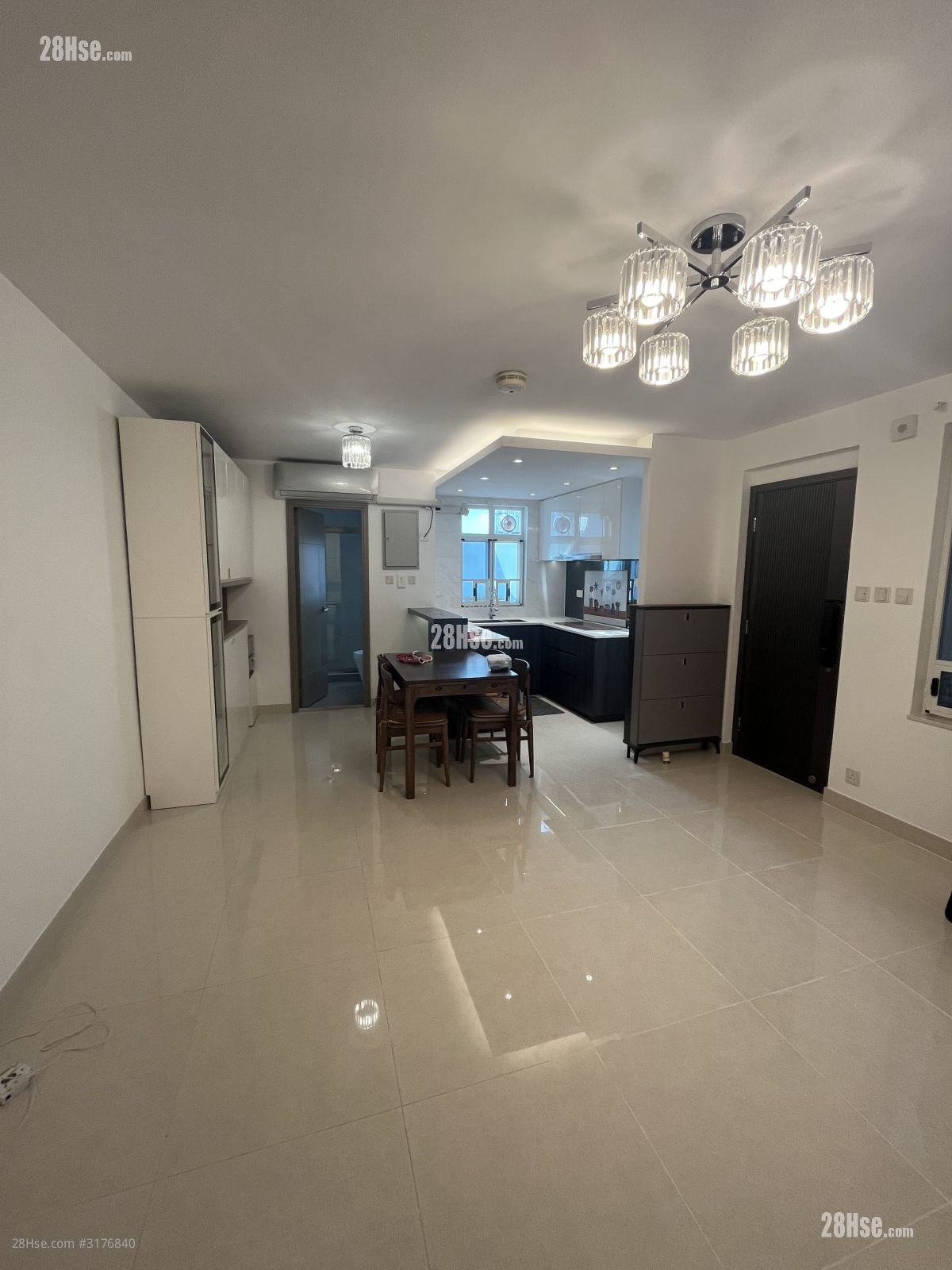 村屋 租盘 2 房 , 1 浴室 1,170 平方尺