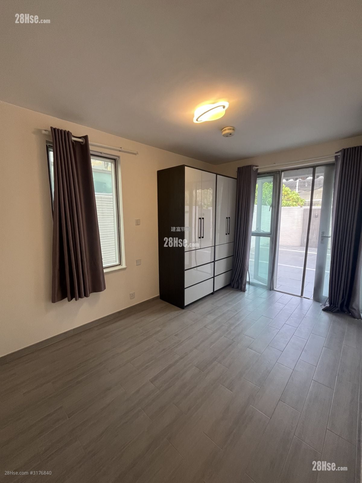 村屋 租盘 2 房 , 1 浴室 1,170 平方尺