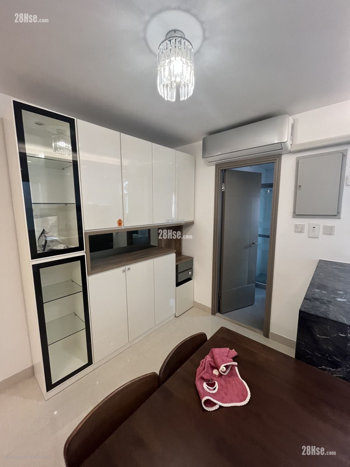 村屋 租盘 2 房 , 1 浴室 1,170 平方尺