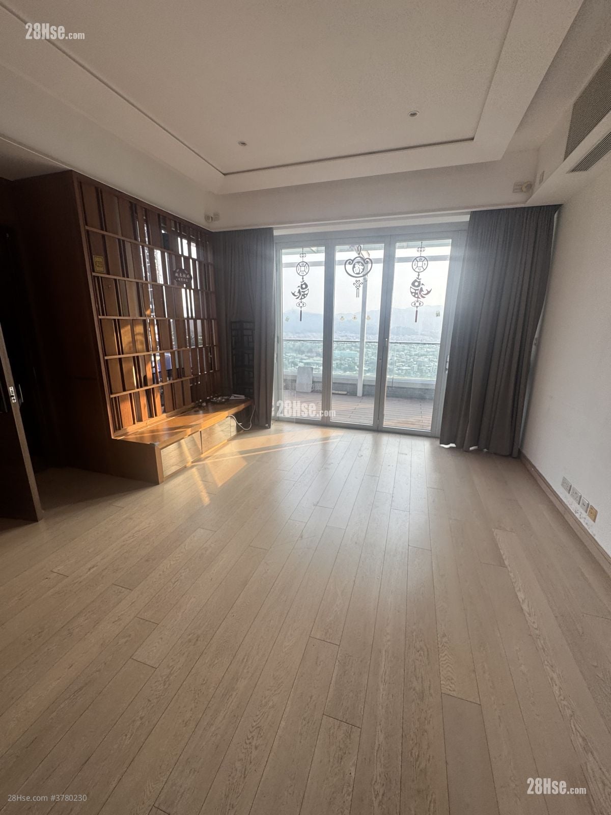 尚悦 租盘 3 房 , 3 浴室 950 平方尺