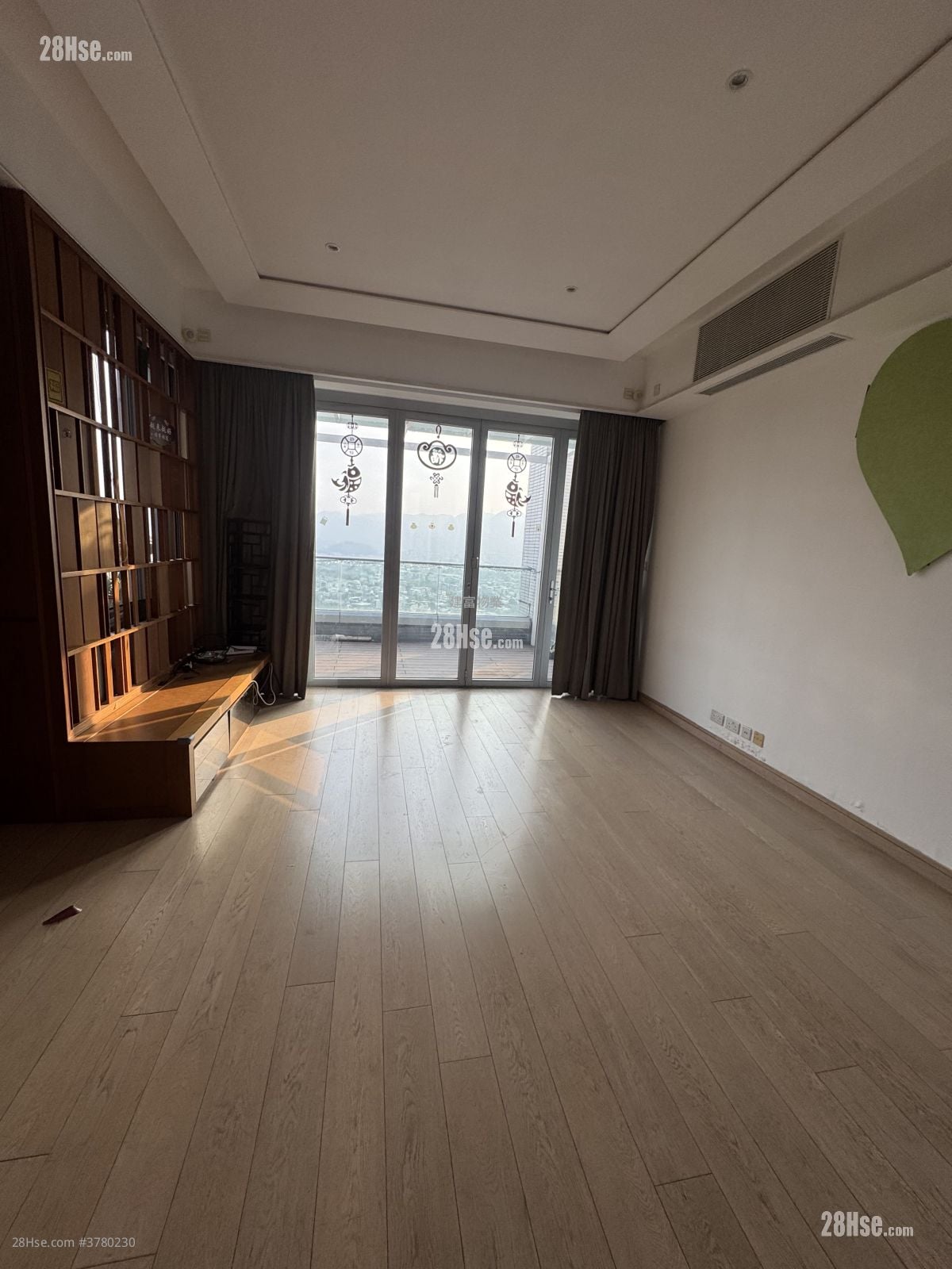 尚悦 租盘 3 房 , 3 浴室 950 平方尺