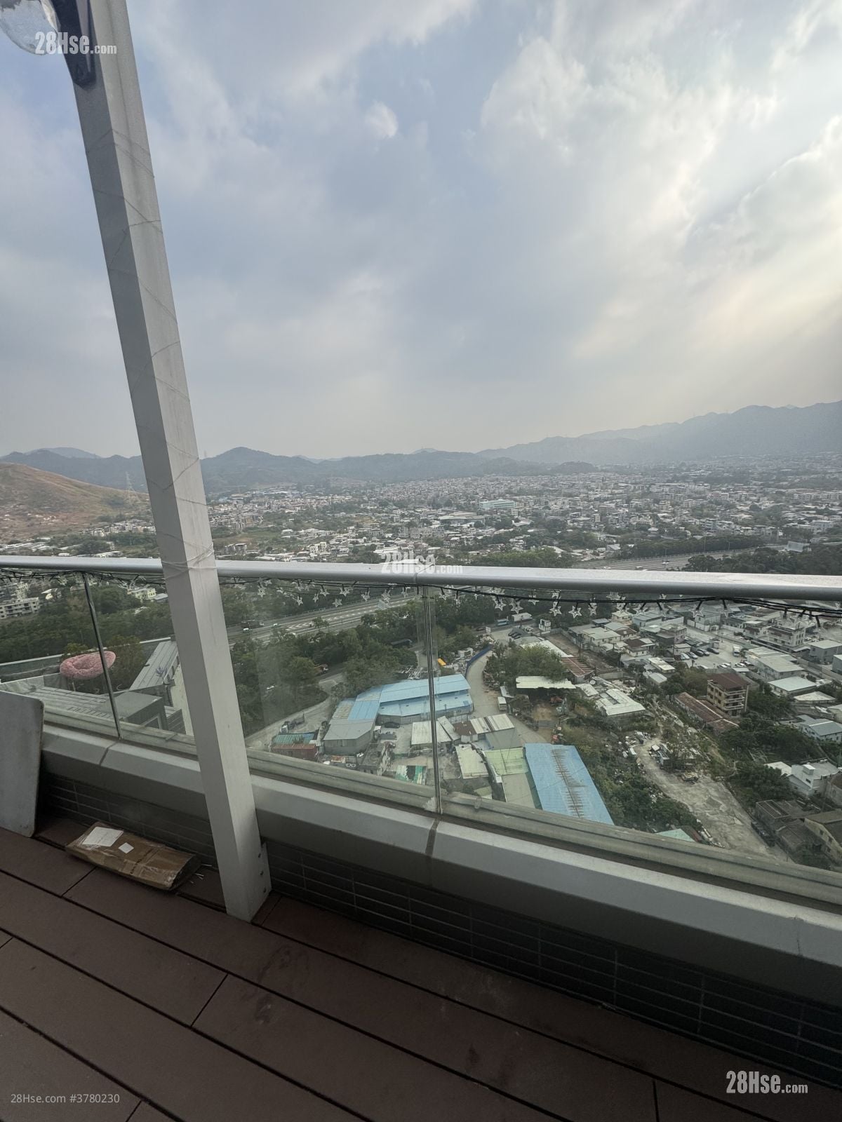 尚悦 租盘 3 房 , 3 浴室 950 平方尺