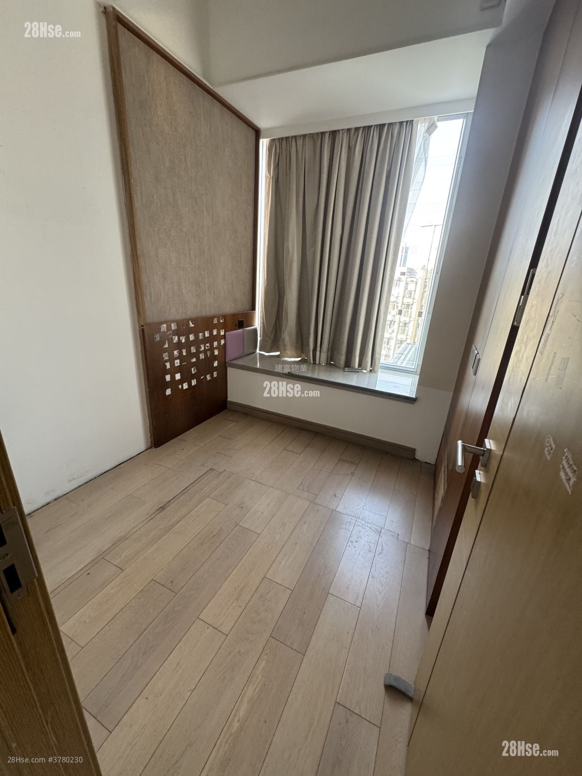 尚悦 租盘 3 房 , 3 浴室 950 平方尺