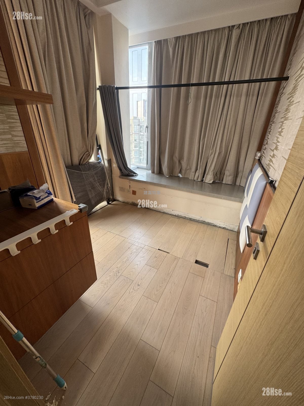 尚悦 租盘 3 房 , 3 浴室 950 平方尺