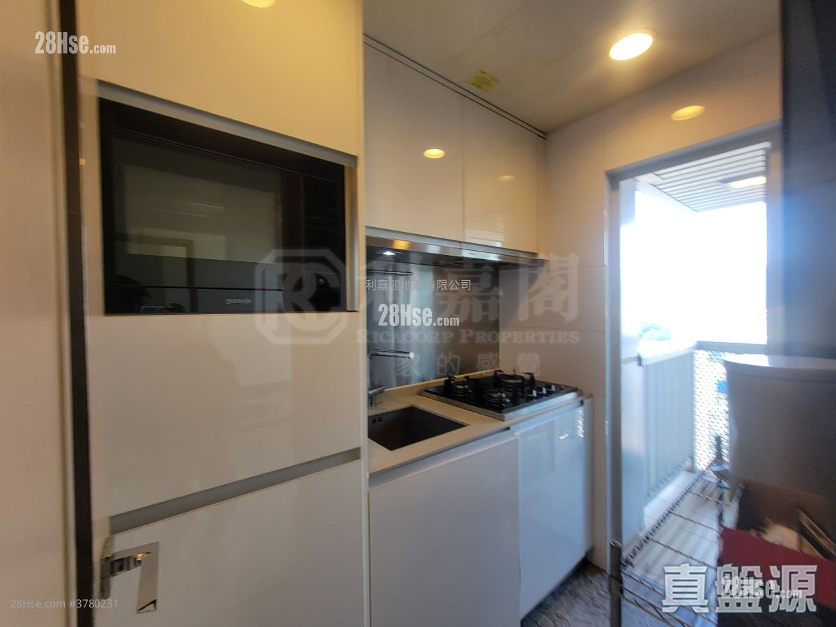 Lime Stardom Sell 1 Bedroom 386 ft²