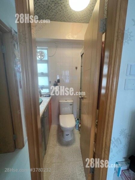 Whampoa Estate Sell 3 Bedrooms 442 ft²