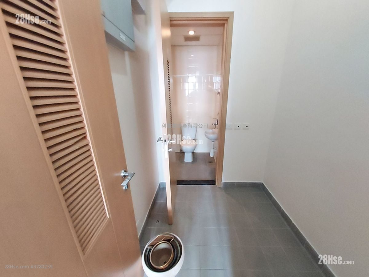 The Masterpiece Rental 3 Bedrooms , 2 Bathrooms 1,182 ft²