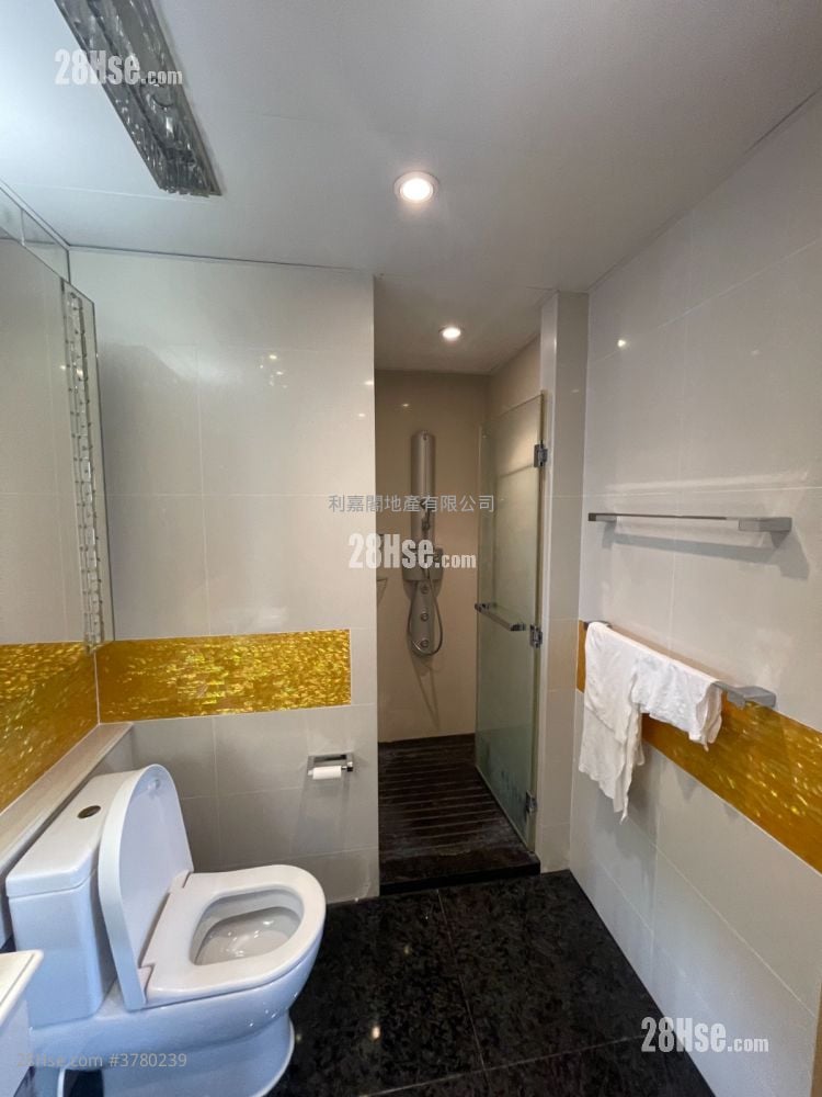 The Masterpiece Rental 3 Bedrooms , 2 Bathrooms 1,182 ft²