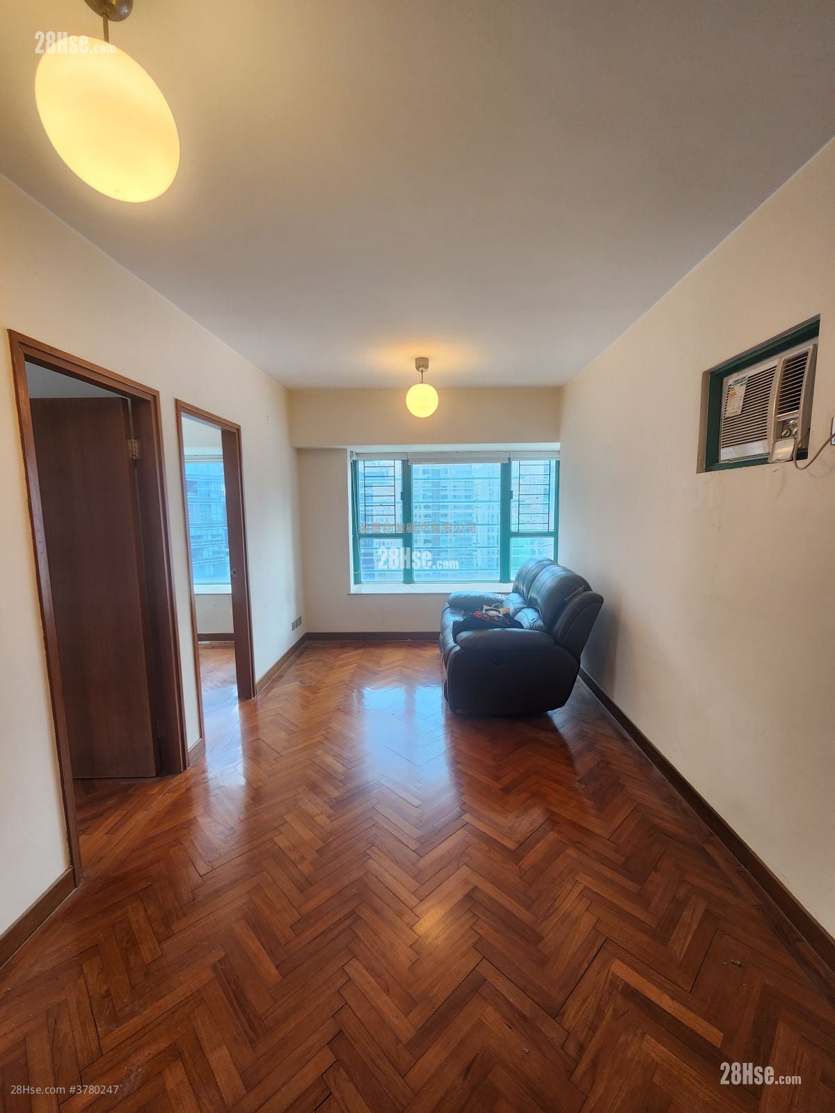 The Grandeur Rental 2 Bedrooms 391 ft²