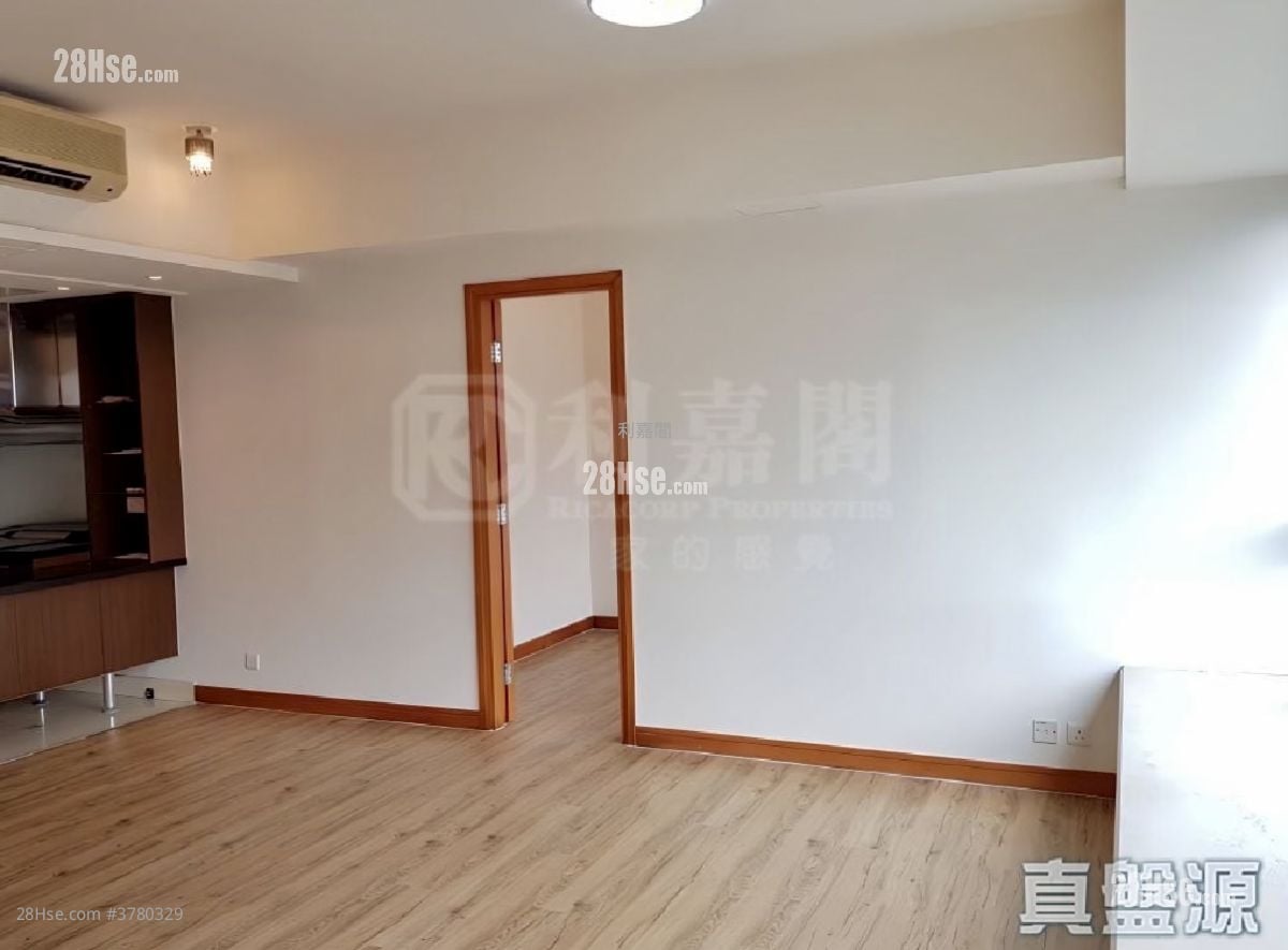 Chelsea Court Sell 2 Bedrooms 464 ft²