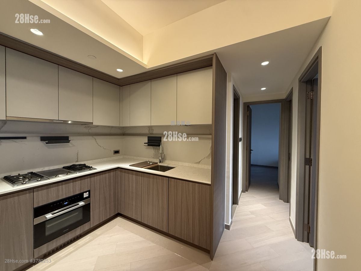 Pano Harbour Rental 4 Bedrooms , 2 Bathrooms 784 ft²