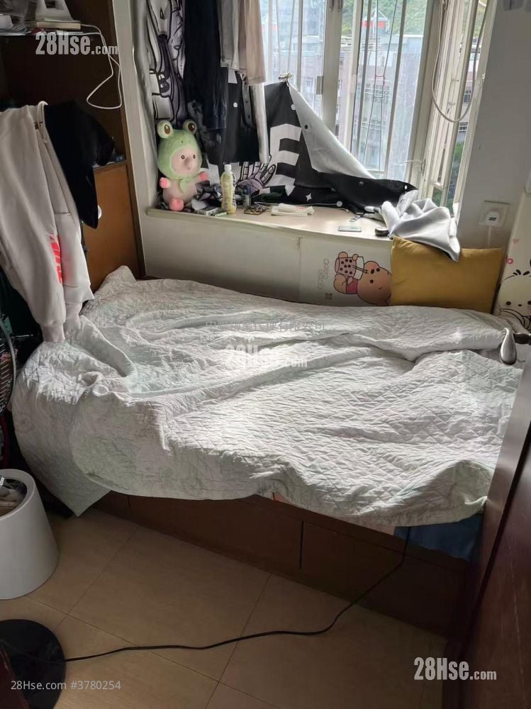 Mayfair Gardens Sell 432 ft²