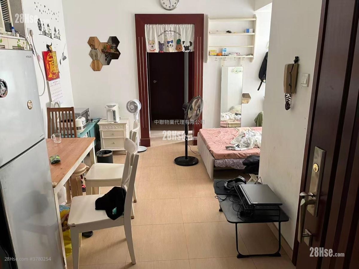 Mayfair Gardens Sell 432 ft²