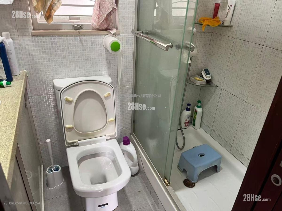 Mayfair Gardens Sell 432 ft²