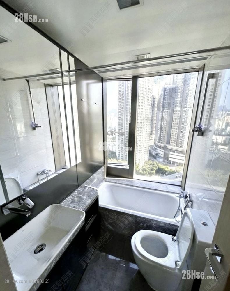 Ocean Pride Sell 3 Bedrooms , 2 Bathrooms 773 ft²