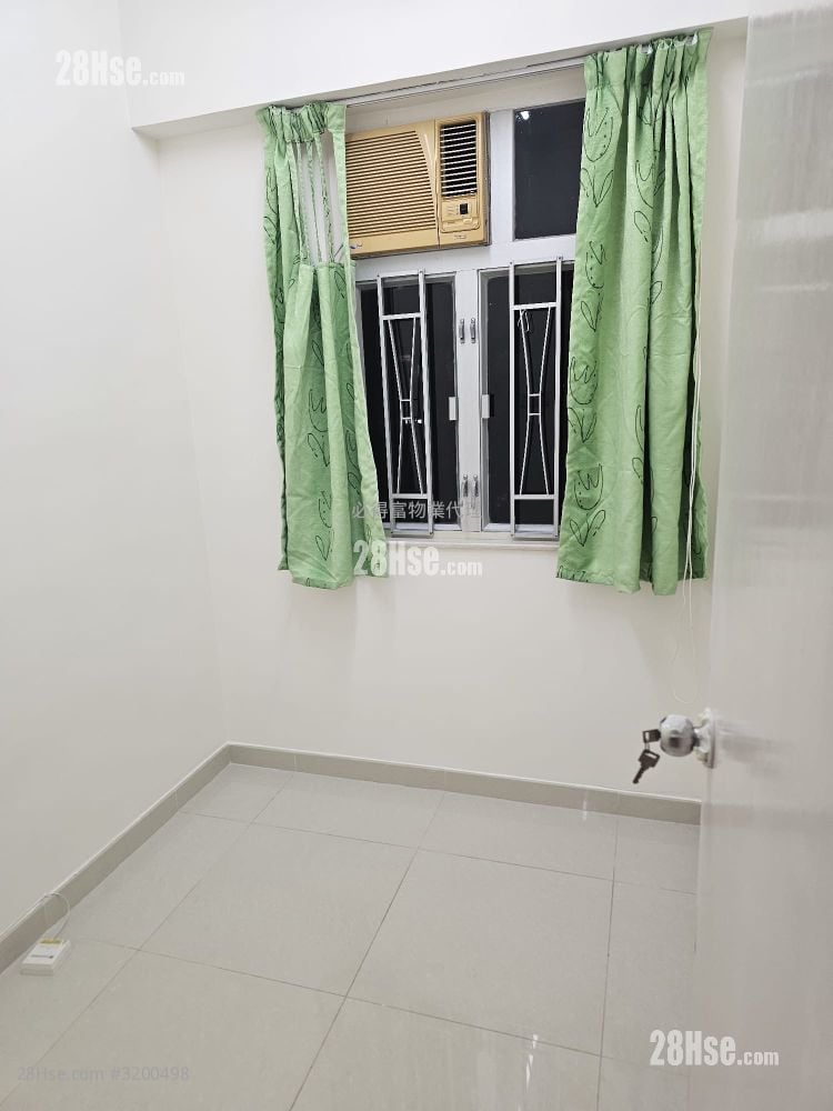 Ko Mong Building Rental 2 Bedrooms , 1 Bathroom