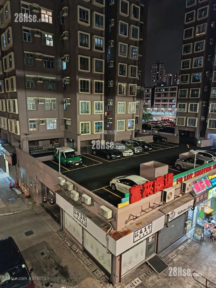 富来花园 租盘 2 房 , 1 浴室 360 平方尺