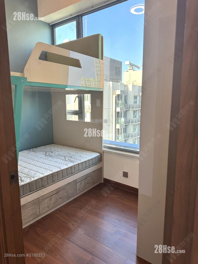 Aurora Rental 3 Bedrooms , 2 Bathrooms 985 ft²