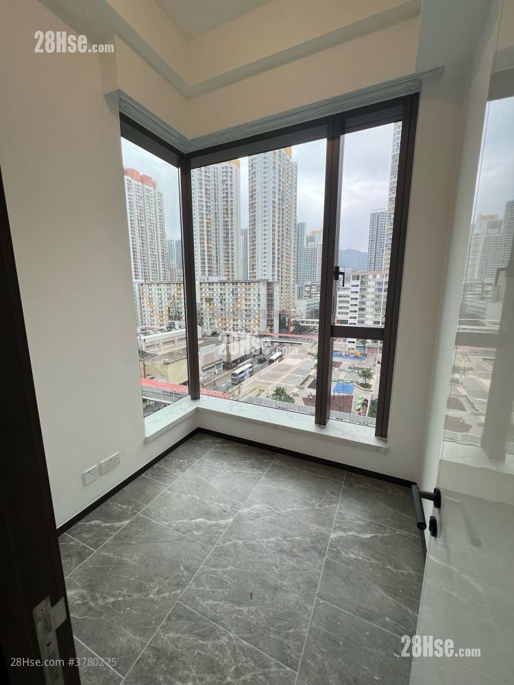 Belgravia Place Rental 3 Bedrooms , 1 Bathroom 425 ft²