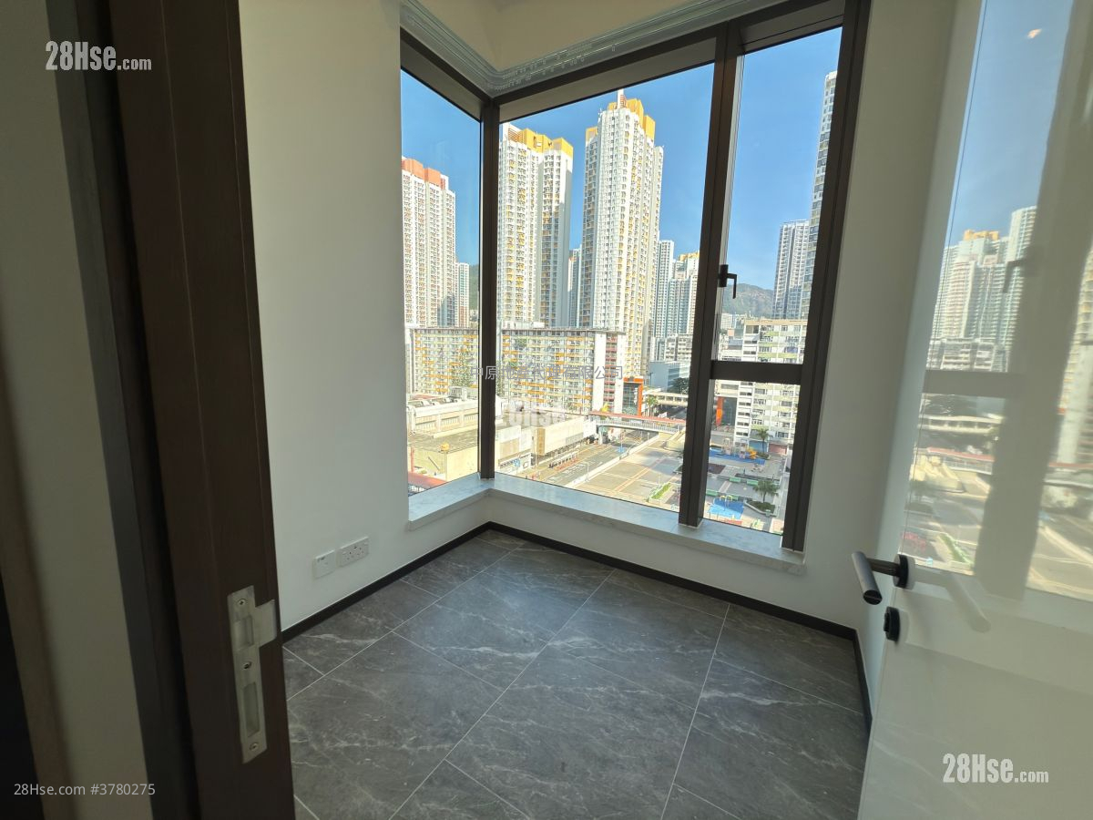 Belgravia Place Rental 3 Bedrooms , 1 Bathroom 425 ft²