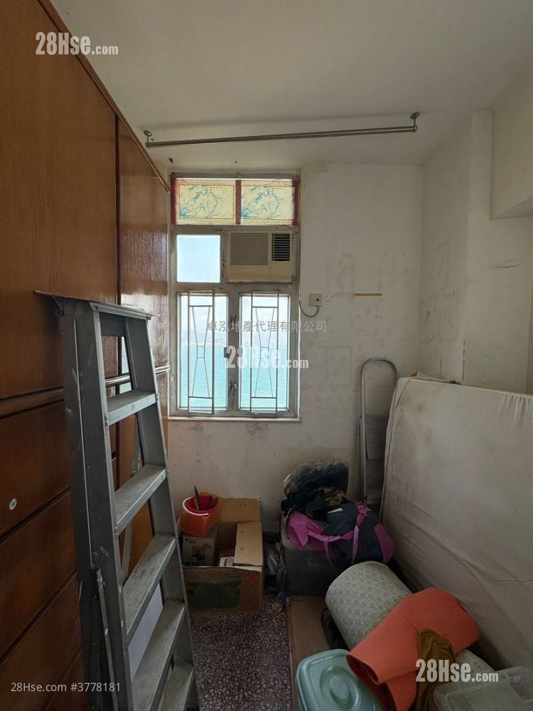 New Fortune House Sell 3 Bedrooms , 1 Bathroom 525 ft²