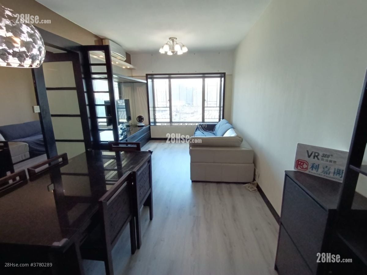 Sorrento Sell 3 Bedrooms , 2 Bathrooms 849 ft²