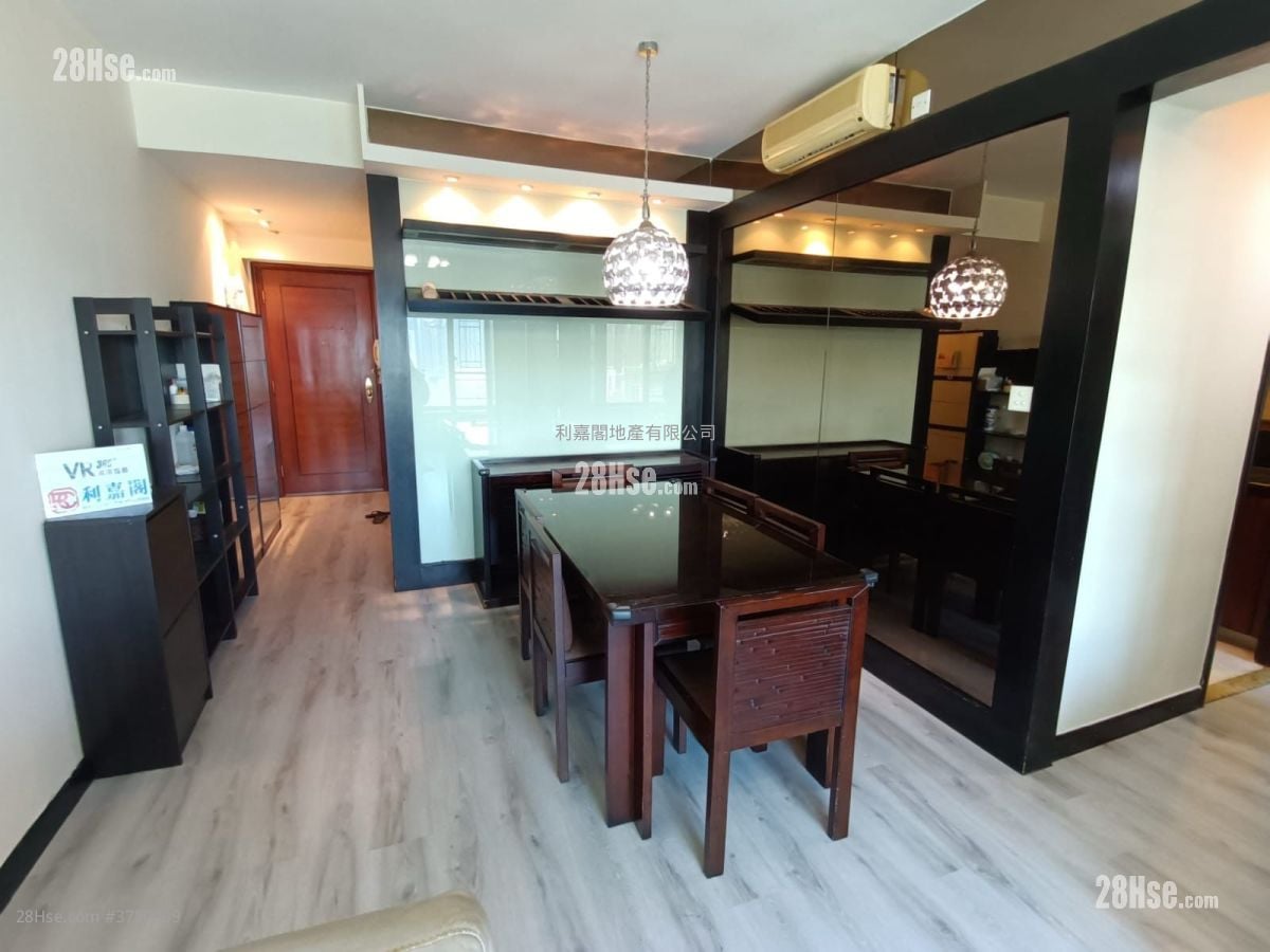 Sorrento Sell 3 Bedrooms , 2 Bathrooms 849 ft²