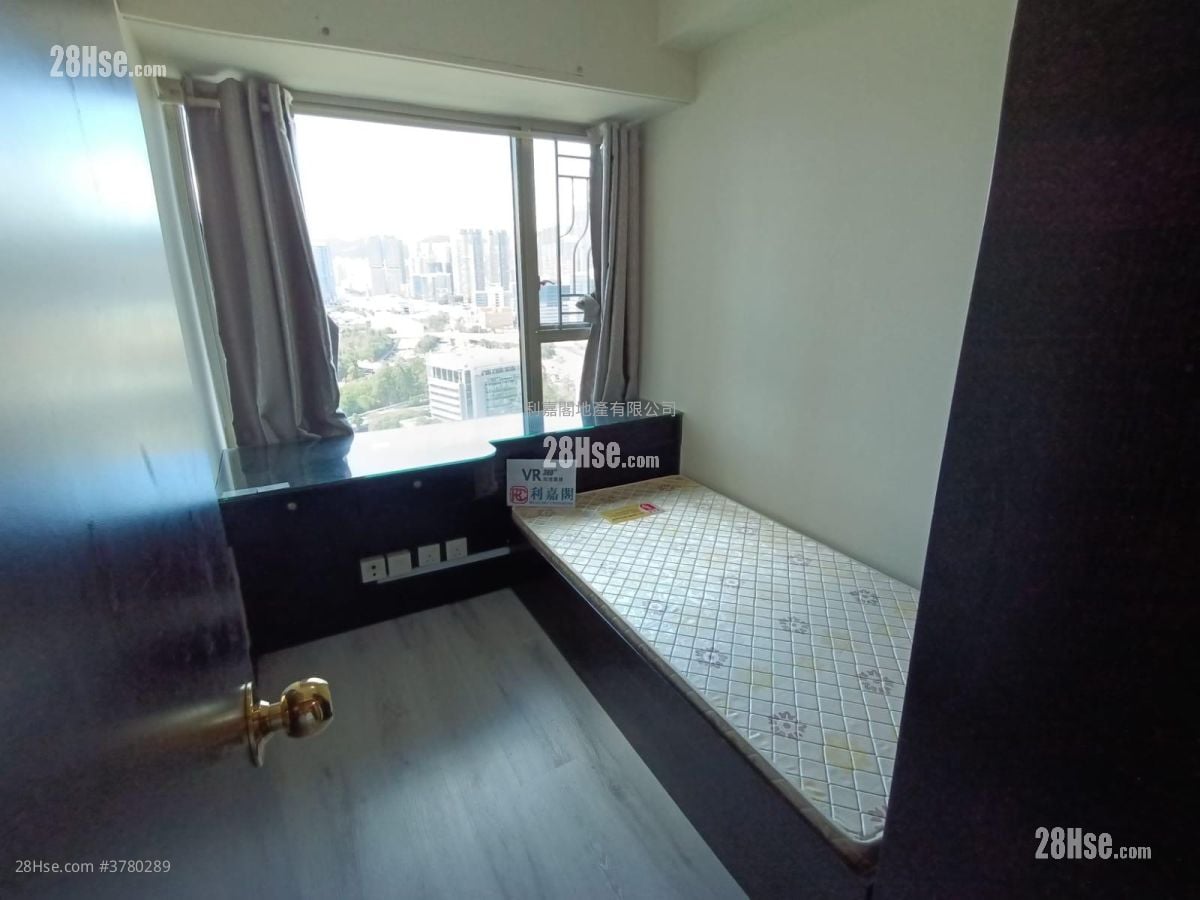 Sorrento Sell 3 Bedrooms , 2 Bathrooms 849 ft²